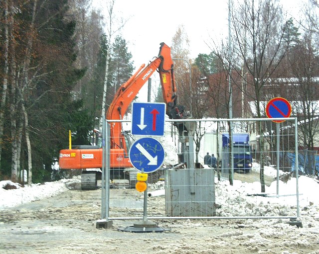 Liikennemerkki 221